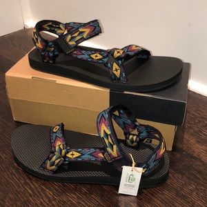 Men’s Teva Universal Sandal Size 11